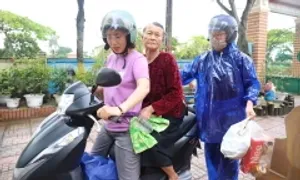 Di dân chống bão Kajiki