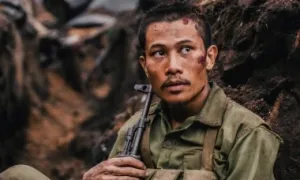 Phim 'Mưa đỏ' vượt 100 tỷ đồng sau 3 ngày
