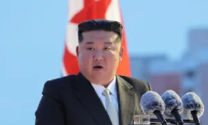 Ông Kim Jong-un lần đầu dự duyệt binh ở Trung Quốc