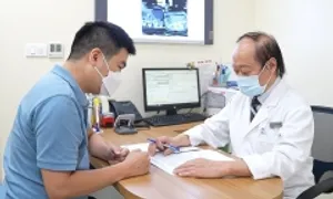 Tiểu máu - dấu hiệu viêm cầu thận