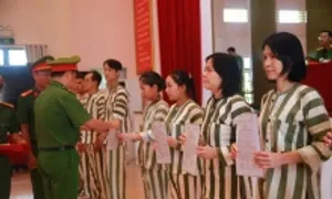Niềm vui ngày đặc xá ở Trại tạm giam Chí Hòa