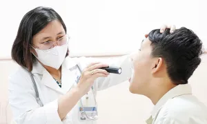 Lỡ năm học mới vì bệnh hô hấp, tiêu hóa