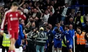 Liverpool thua Chelsea, mất đỉnh bảng Ngoại hạng Anh