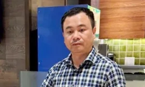 Giám đốc ở TP HCM nhận 8 tỷ đồng 'chạy' án cho vợ chồng DJ Ngân 98 Giám đốc ở TP HCM nhận 8 tỷ đồng 'chạy' án cho vợ chồng DJ Ngân 98